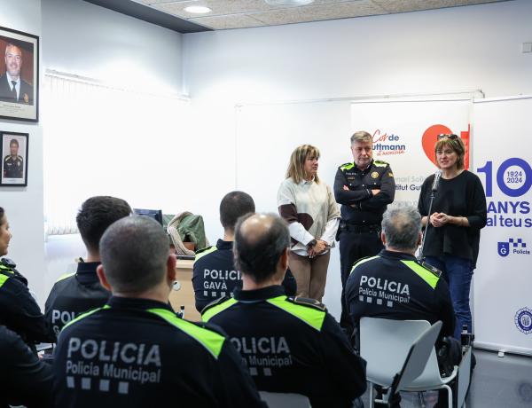 ​Centenari solidari: la Policia Municipal de Gavà s'uneix a El Cor de Guttmann
