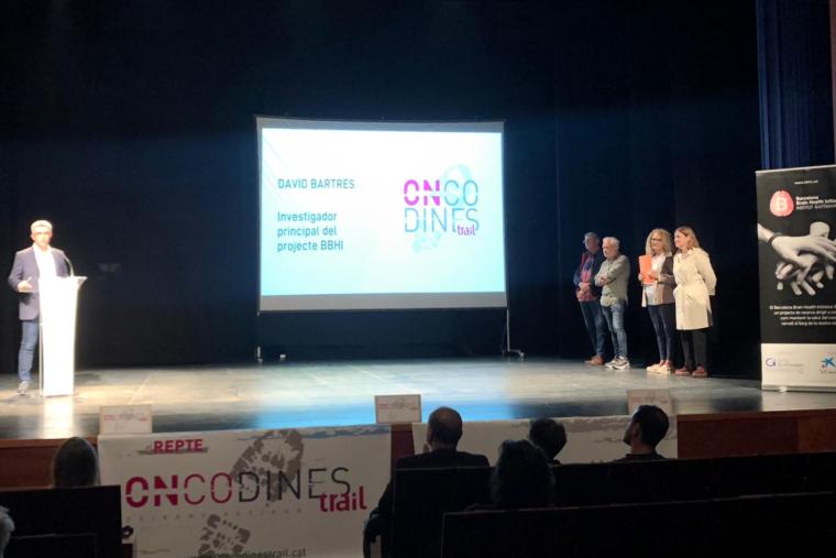L’Institut Guttmann recull una aportació solidària per al projecte de recerca en salut cerebral, BBHI