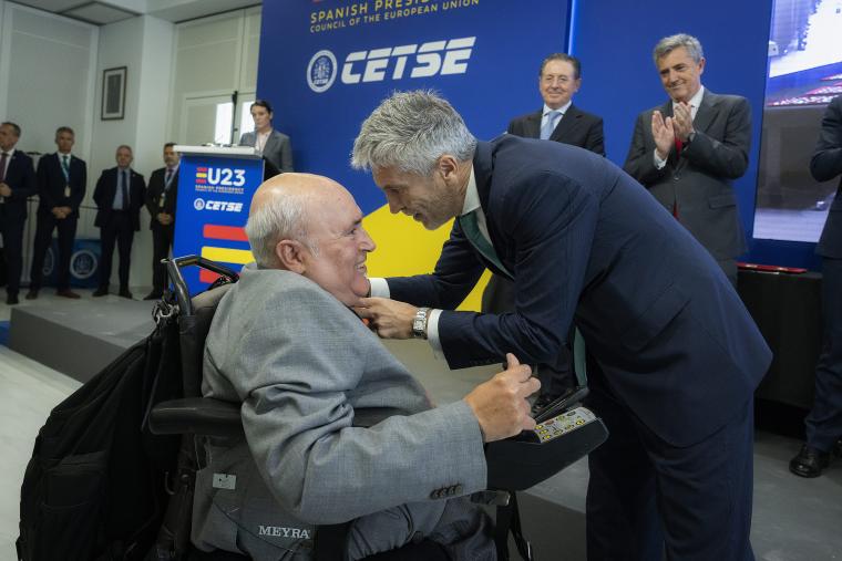 The Guttmann Institute receives the Silver Cross of the Order of Merit of the Civil Guard