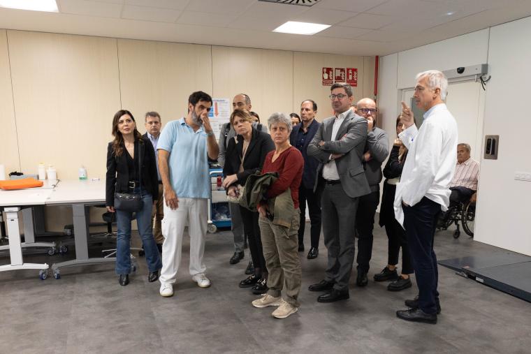 Un grupo italiano de especialistas en urología visita el hospital