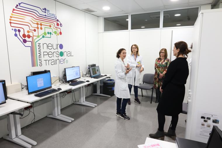 Visita de la Hble. Sra. Núria Montserrat 'consellera' de Investigación y Universidades