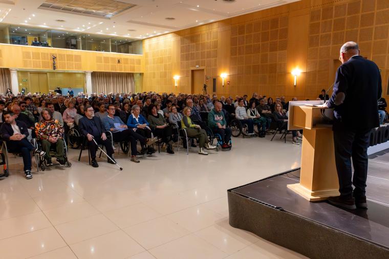 L’Institut Guttmann reuneix més de 350 persones en una emotiva presentació del llibre sobre la seva història esportiva al llarg de 60 anys