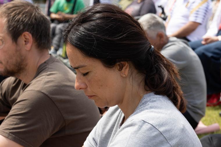 Conferència i meditació als jardins de l'Institut Guttmann