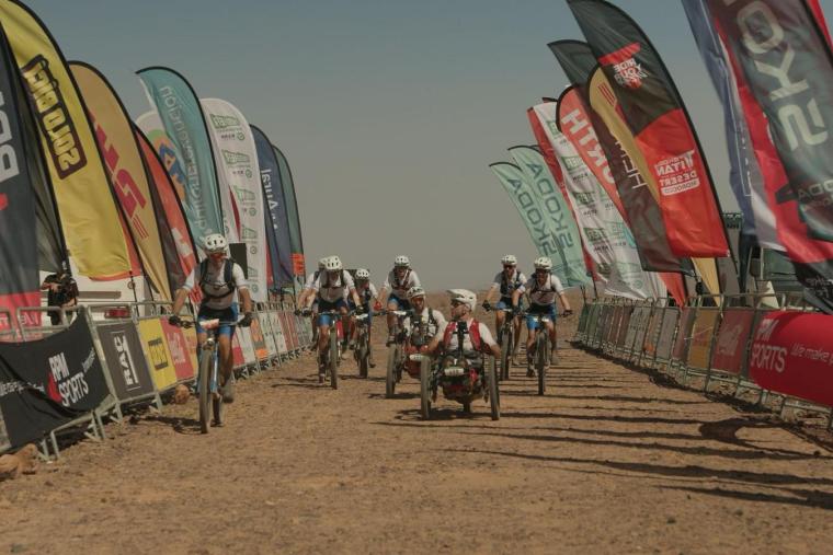 L´equip Institut Guttmann fa història i aconsegueix finalitzar la Titan Desert