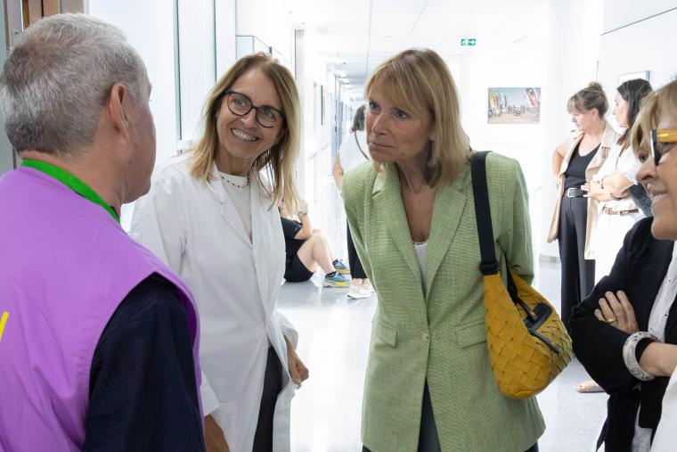 La presidenta de la Diputació de Barcelona, ​​Lluïsa Moret, visita el Institut Guttmann
