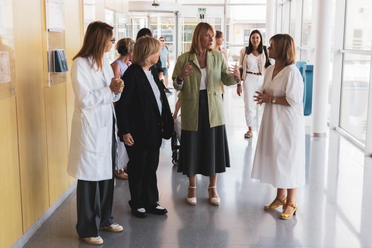 La presidenta de la Diputació de Barcelona, ​​Lluïsa Moret, visita el Institut Guttmann
