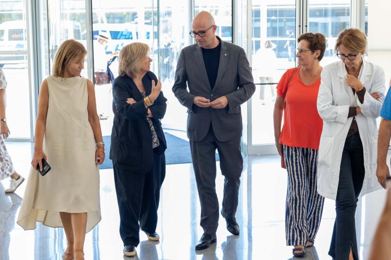 El conseller Raúl Moreno visita Guttmann Hospital de Neurorehabilitació