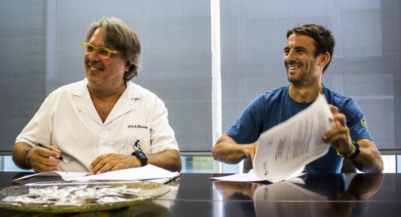 El tenista Tommy Robredo y el Institut Guttmann firman un convenio de colaboración para tenis adaptado