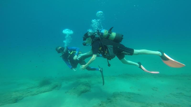 sub6.jpg Este verano han continuado las actividades de Sports&Life Guttmann Club, con gran participación: Submarinismo
