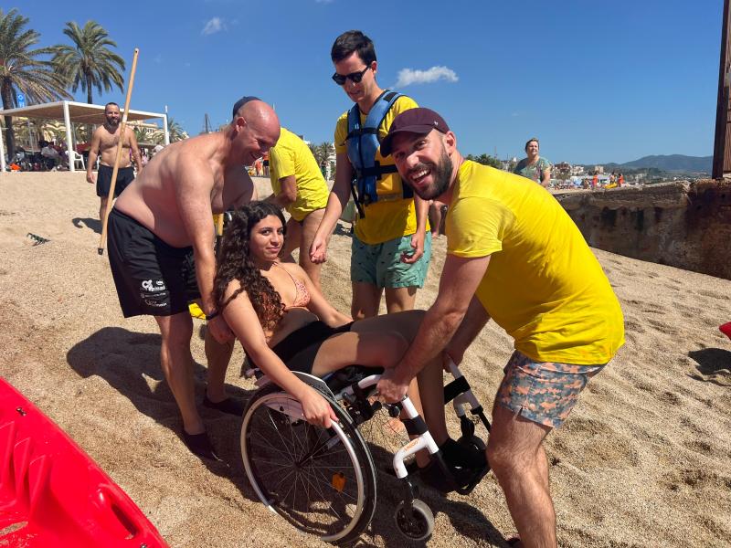 “The Gym on the Beach”, rehabilitation and inclusion on the beach of Badalona