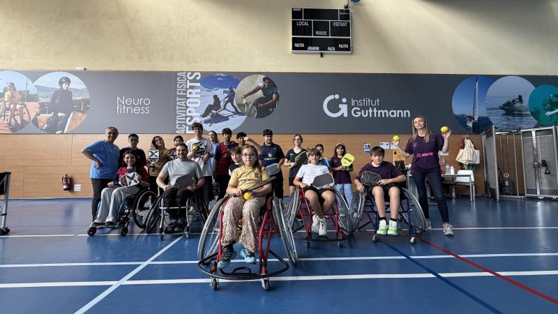 Guttmann i la Fundació Barça impulsen un projecte de pickleball per promoure l’esport inclusiu en els centres educatius